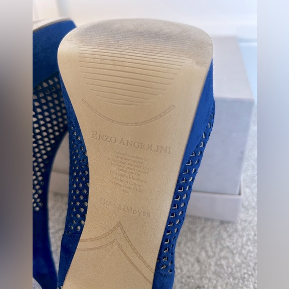 Enzo Angiolini Eascarla Peep Toe Stiletto heel in royal blue colour, size 8.5. - Picture 11 of 11